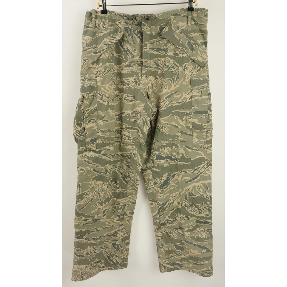 Barrier Wear Military Issue Waterproof Men's Medium Adjustable Camo Cargo Pants